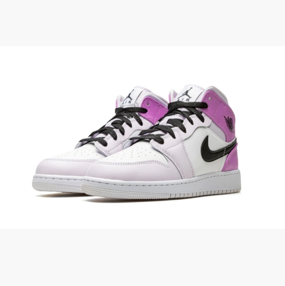 Air Jordan 1 Mid (GS) - Picture 2 of 7